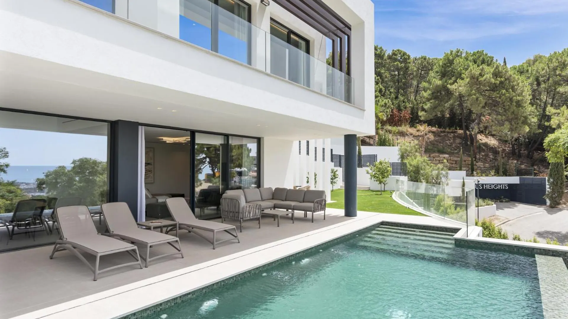 Villa Banus Heights Benahavis 0*,  Spain