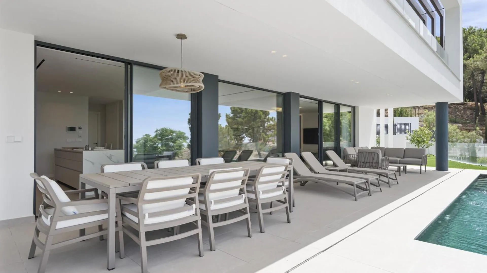 Villa Banus Heights Benahavis