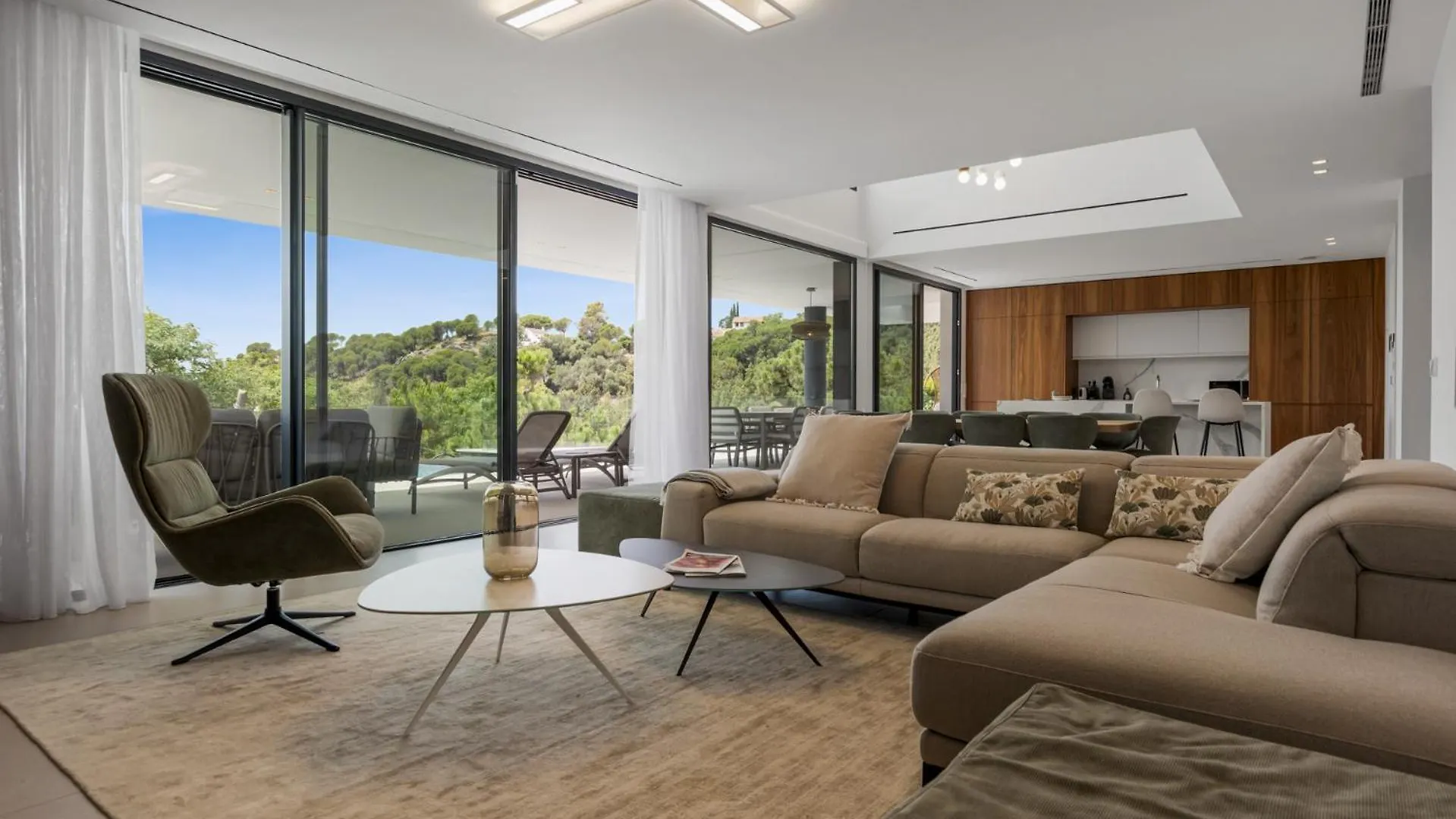Villa Banus Heights Benahavis